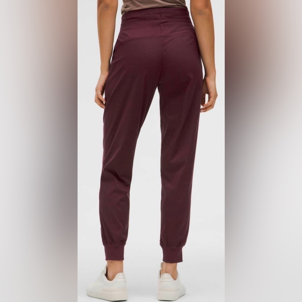 Lululemon Dance Studio Mid Rise Jogger Full Length Garnet Size 6 - Picture 2 of 8